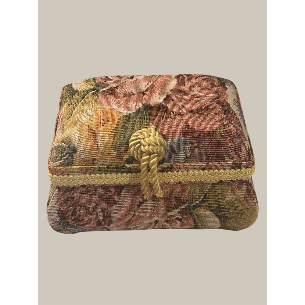 Sewing‎ Crafts Basket Tapestry Look Cushion Top Gold Braid Trim Tassel Brand NEW